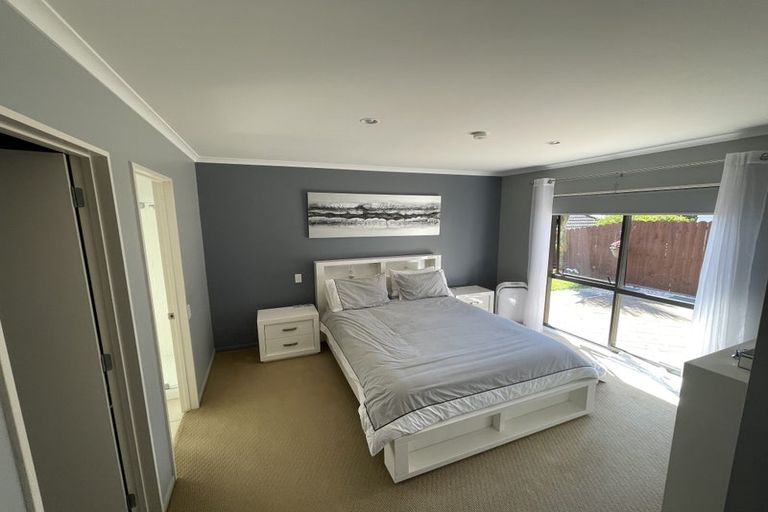 Photo of property in 28 Espalier Drive, Henderson, Auckland, 0612