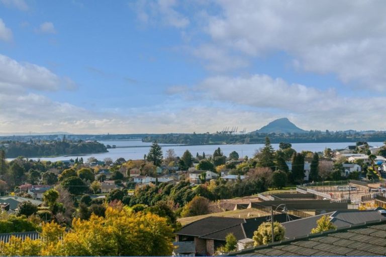 Photo of property in 34 Waikite Road, Welcome Bay, Tauranga, 3112