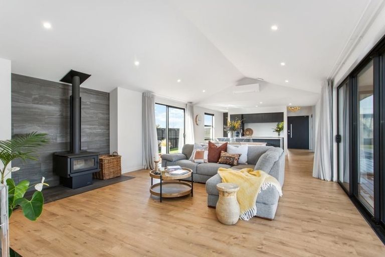 Photo of property in 11 Westmere Mews, West Melton, 7618