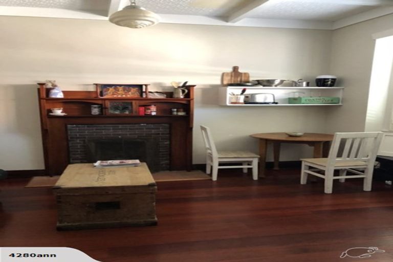 Photo of property in 139 Vauxhall Road, Narrow Neck, Auckland, 0624