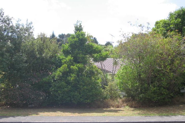 Photo of property in 52 Spinella Drive, Bayview, Auckland, 0629