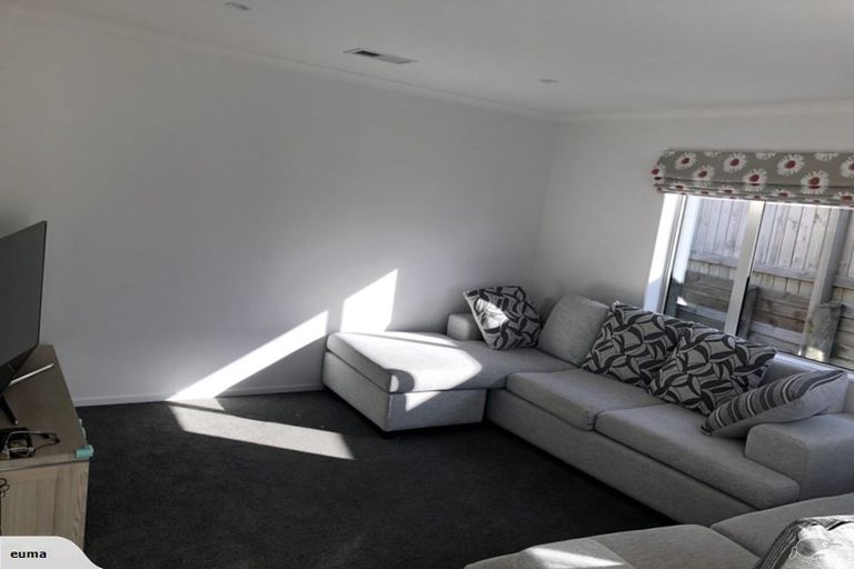 Photo of property in 5 Gatley Grove, Churton Park, Wellington, 6037