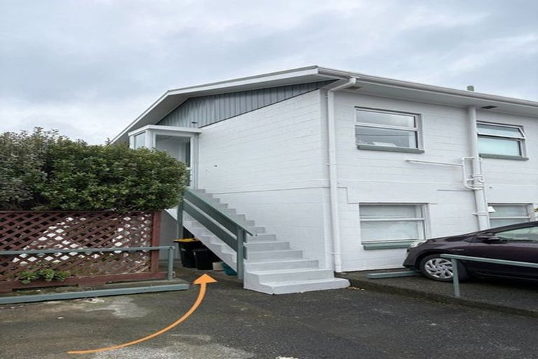 Photo of property in 2/6 Overtoun Terrace, Hataitai, Wellington, 6021