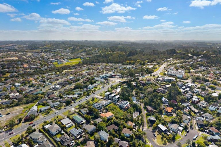 Photo of property in 899a East Coast Road, Northcross, Auckland, 0632