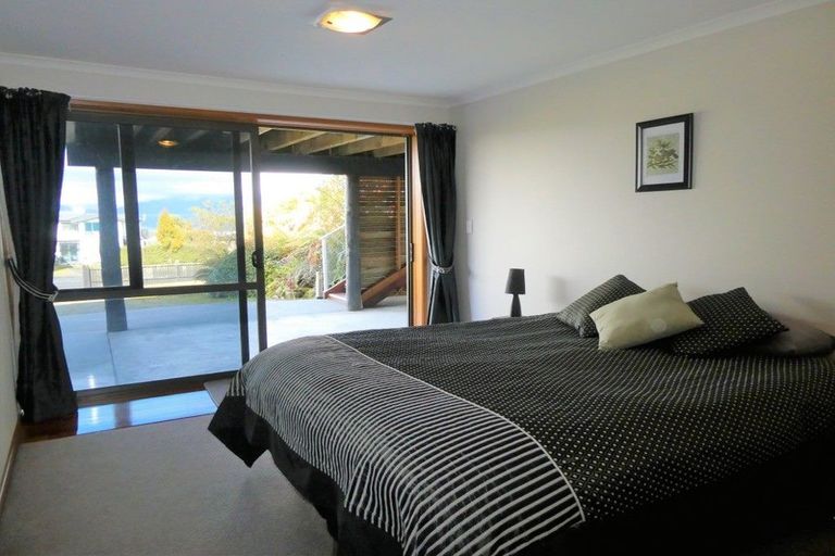 Photo of property in 72 Ahau Street, Moana, 7872