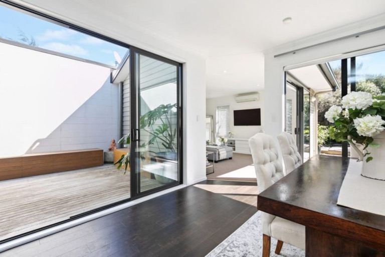 Photo of property in 54 Scoria Close, Pyes Pa, Tauranga, 3112