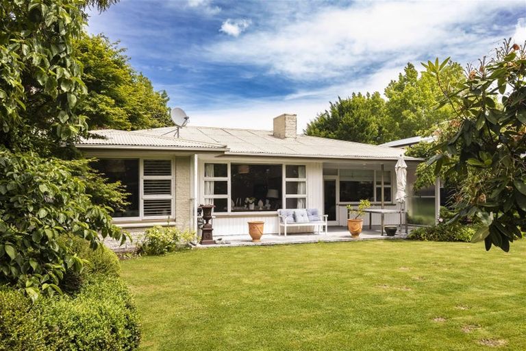 Photo of property in 17 Desmond Street, Merivale, Christchurch, 8014