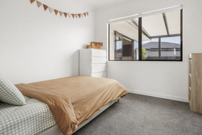 Photo of property in 61 Kane Road, Papamoa Beach, Papamoa, 3118