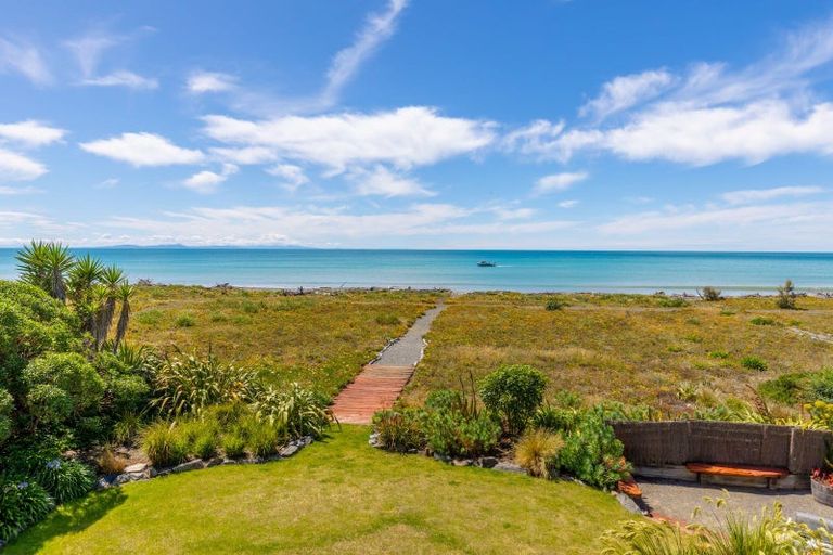 Photo of property in 120 Rarangi Beach Road, Rarangi, Blenheim, 7273