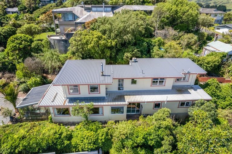 Photo of property in 13 The Track, Plimmerton, Porirua, 5026