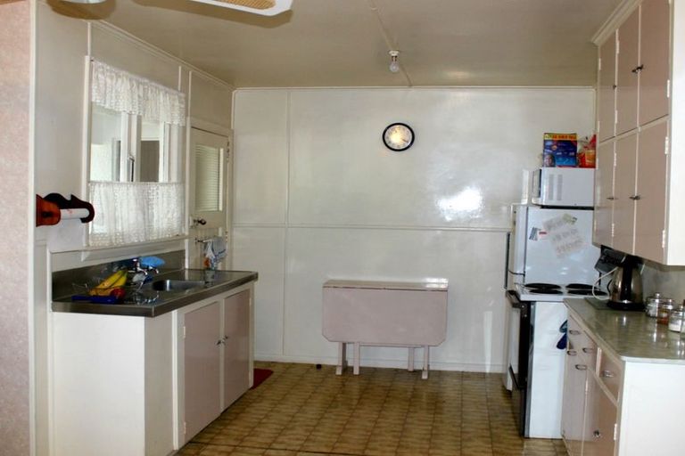 Photo of property in 35 Clifton Avenue, Carterton, 5713