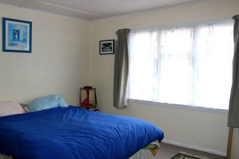 Photo of property in 35 Clifton Avenue, Carterton, 5713