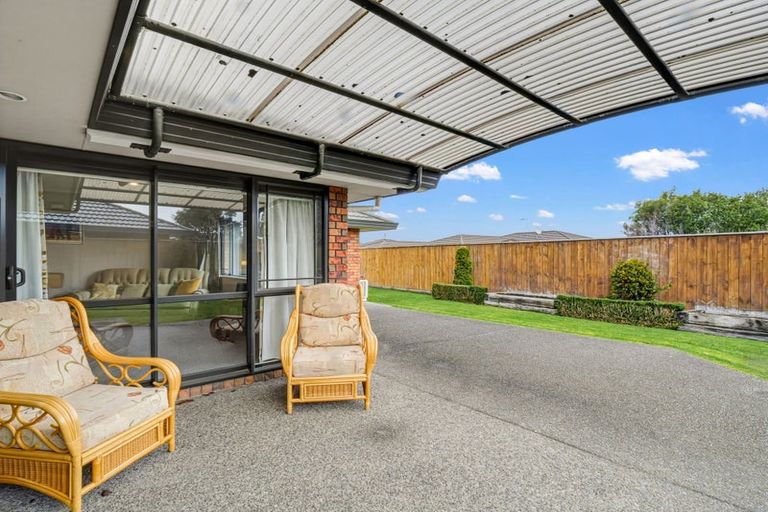 Photo of property in 52 Tennyson Avenue, Kelvin Grove, Palmerston North, 4414