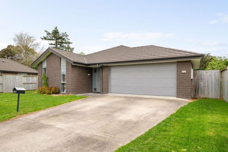 Photo of property in 281 Dixon Road, Fitzroy, Hamilton, 3206