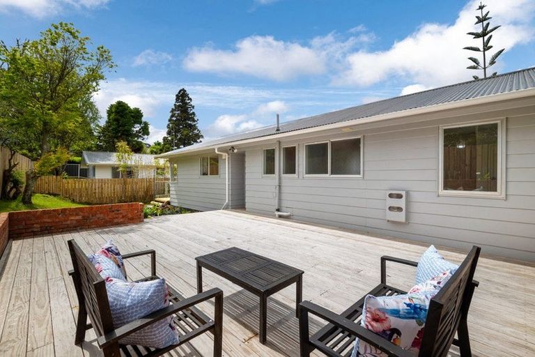 Photo of property in 16 Jayne Place, Torbay, Auckland, 0630