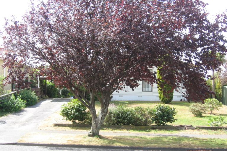 Photo of property in 4 Tacoma Drive, Totara Park, Upper Hutt, 5018