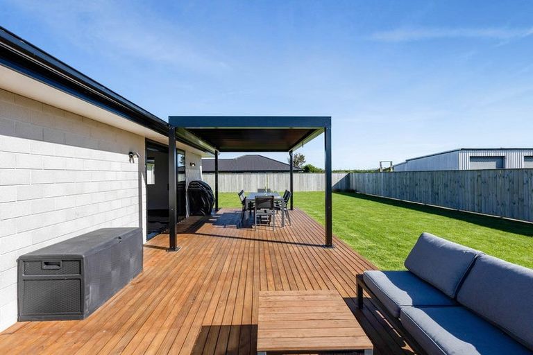Photo of property in 38 County Drive, Hawera, 4610