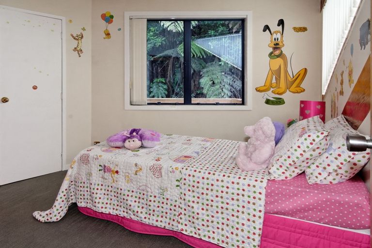 Photo of property in 201 Shaw Road, Titirangi, Auckland, 0604