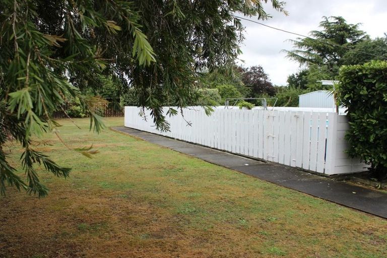 Photo of property in 35 Clifton Avenue, Carterton, 5713