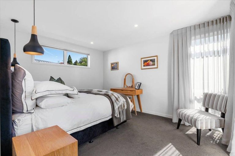 Photo of property in 2 Laing Place, Otumoetai, Tauranga, 3110