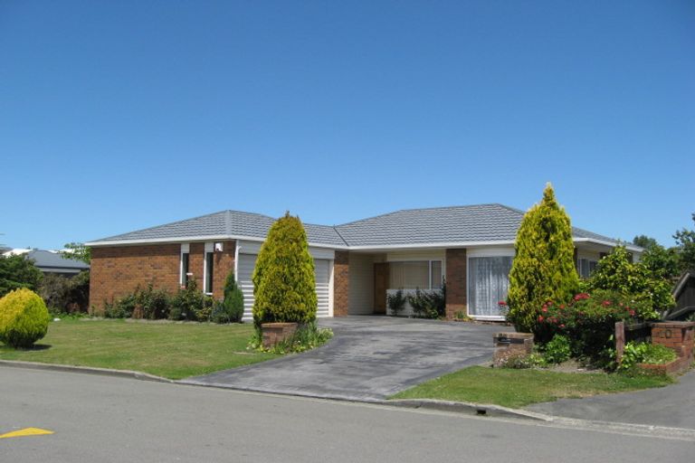 Photo of property in 12 Wardour Mews, Avonhead, Christchurch, 8042