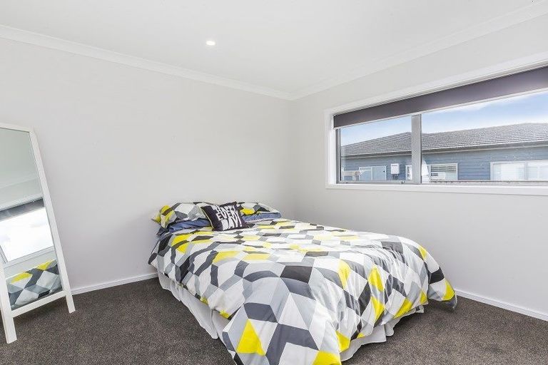 Photo of property in 2/90c Endeavour Drive, Whitby, Porirua, 5024