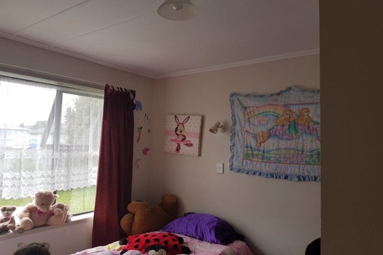 Photo of property in 36 Grove Road, Papakura, 2110