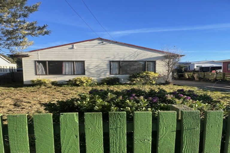 Photo of property in 95 Mackworth Street, Woolston, Christchurch, 8062