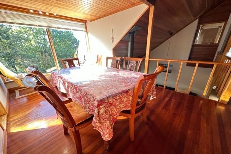 Photo of property in 48 Cheriton Road, Mellons Bay, Auckland, 2014