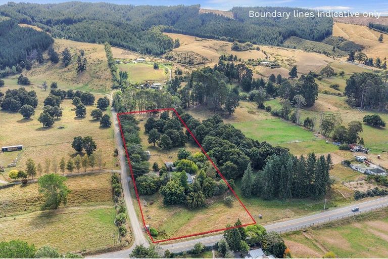 Photo of property in 8 Foxhill Cemetery Road, Foxhill, Wakefield, 7095