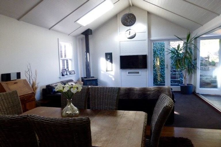 Photo of property in 64 Canterbury Street, Lyttelton, 8082