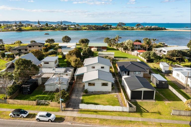 Photo of property in 894 Pataua South Road, Pataua South, Onerahi, 0192