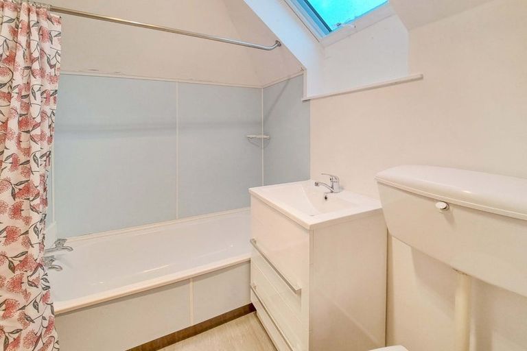 Photo of property in 21 Mcbain Grove, Avalon, Lower Hutt, 5011