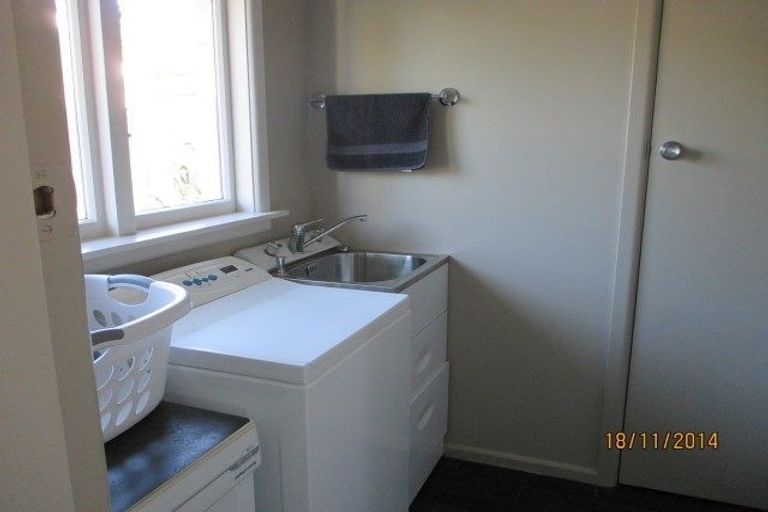 Photo of property in 33 Raxworthy Street, Ilam, Christchurch, 8041