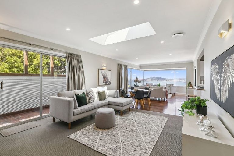 Photo of property in 102a Homebush Road, Khandallah, Wellington, 6035