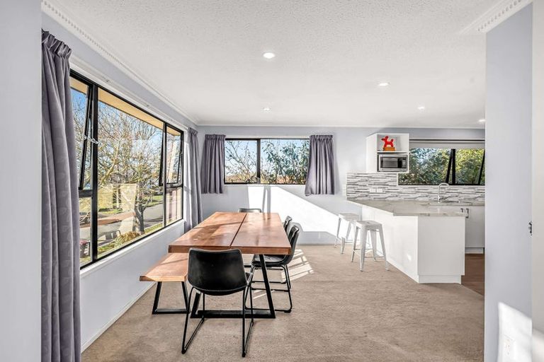 Photo of property in 23 Freebairn Street, Redwood, Christchurch, 8051