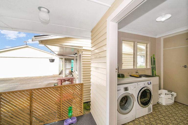 Photo of property in 21 Puriri Street, Hawera, 4610