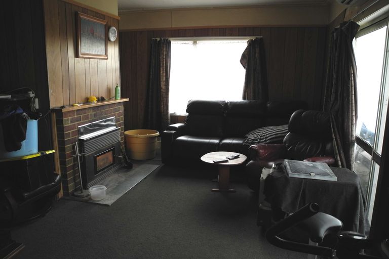 Photo of property in 12 James Street, Waimate, 7980