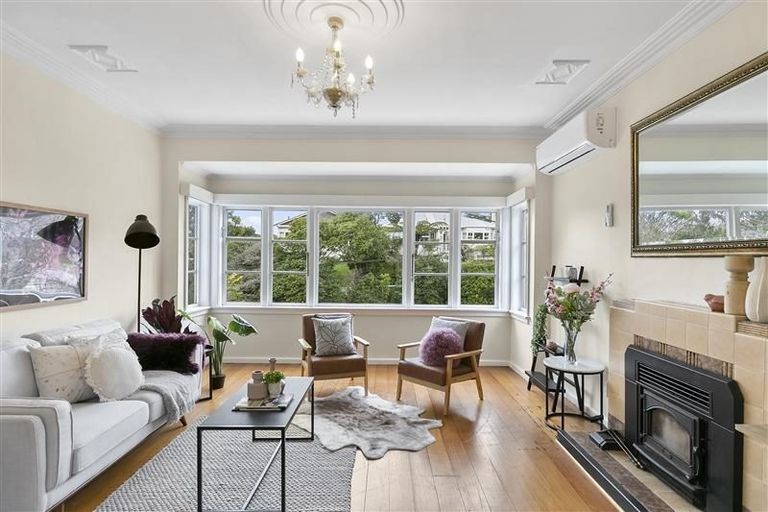 Photo of property in 18a Richmond Avenue, Northcote Point, Auckland, 0627