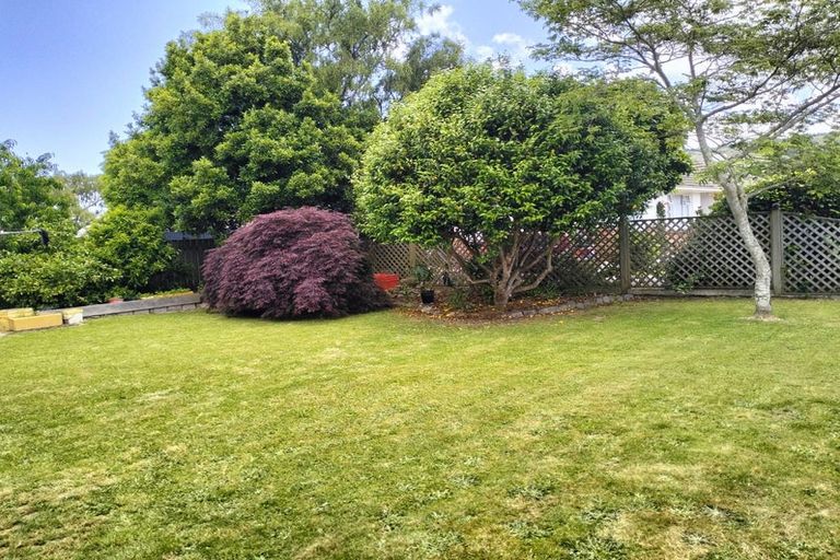 Photo of property in 1 Iris Grove, Trentham, Upper Hutt, 5018