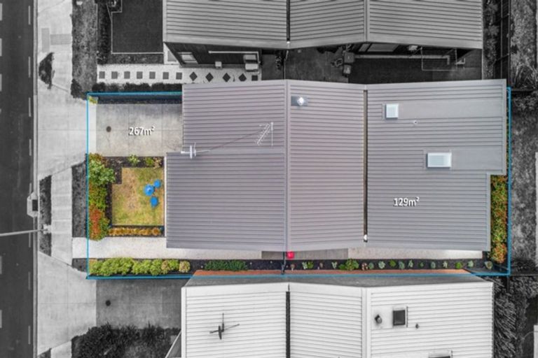 Photo of property in 6 Gallantry Crescent, Papakura, 2110