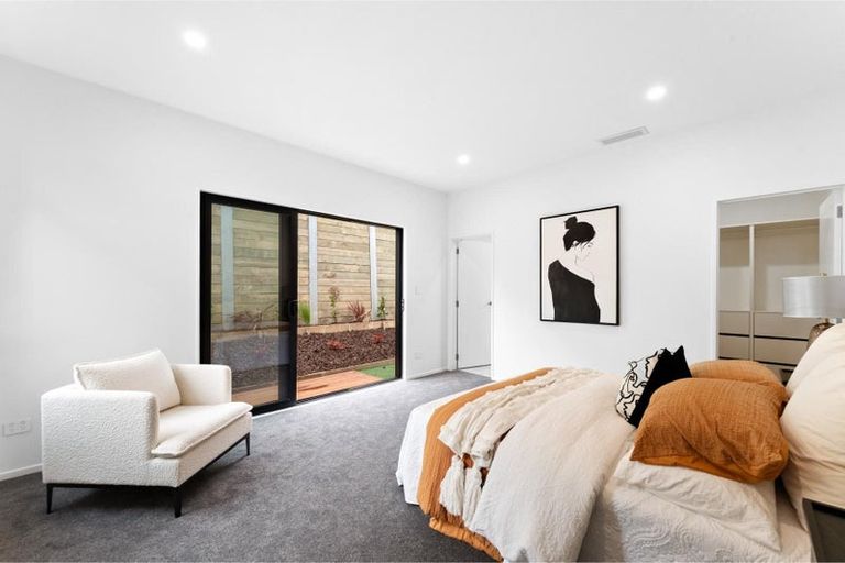 Photo of property in 32 Streamview Way, Long Bay, 0792