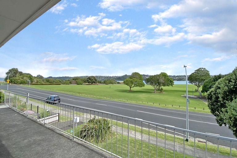 Photo of property in 91a Kiwi Esplanade, Mangere Bridge, Auckland, 2022