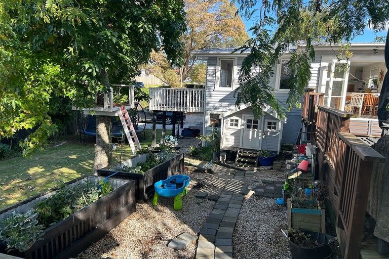 Photo of property in 82 Wharf Road, Te Atatu Peninsula, Auckland, 0610