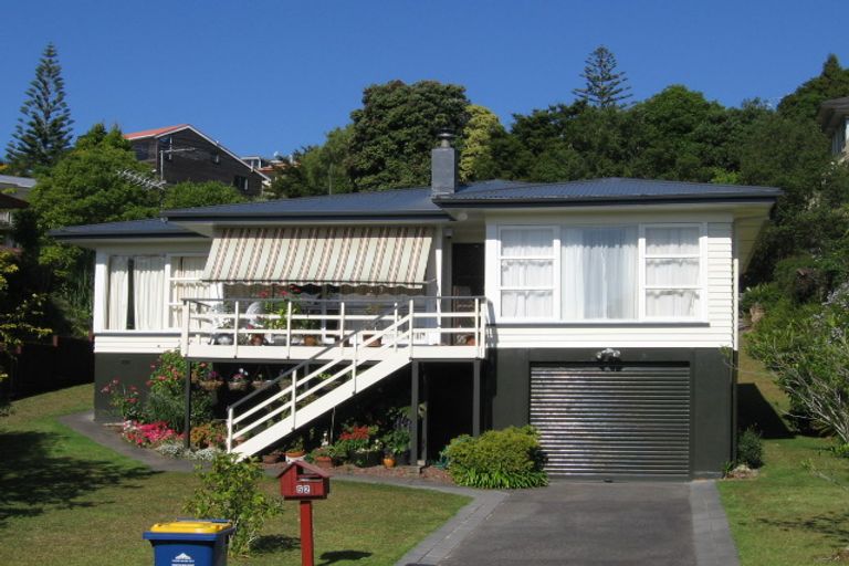 Photo of property in 52 Newhaven Terrace, Mairangi Bay, Auckland, 0630