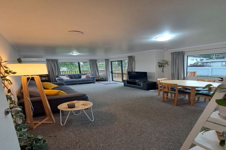 Photo of property in 18 Osprey Drive, Welcome Bay, Tauranga, 3112