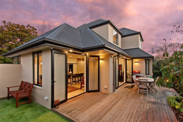 Photo of property in 25b Garden Road, Merivale, Christchurch, 8014