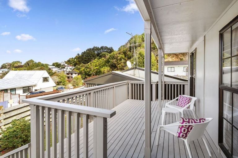 Photo of property in 12 Westwood Road, Tawa, Wellington, 5028