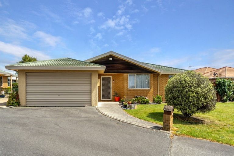 Photo of property in 37 Karina Crescent, Redwoodtown, Blenheim, 7201