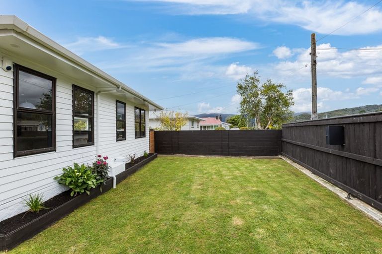 Photo of property in 62 Karamu Crescent, Wainuiomata, Lower Hutt, 5014